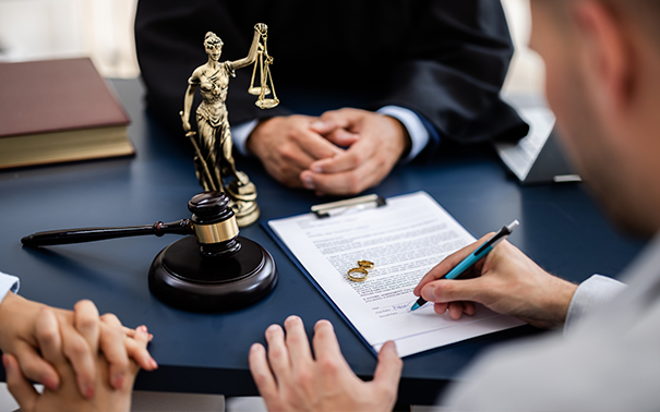 Contested Divorce - Badanes Law Office